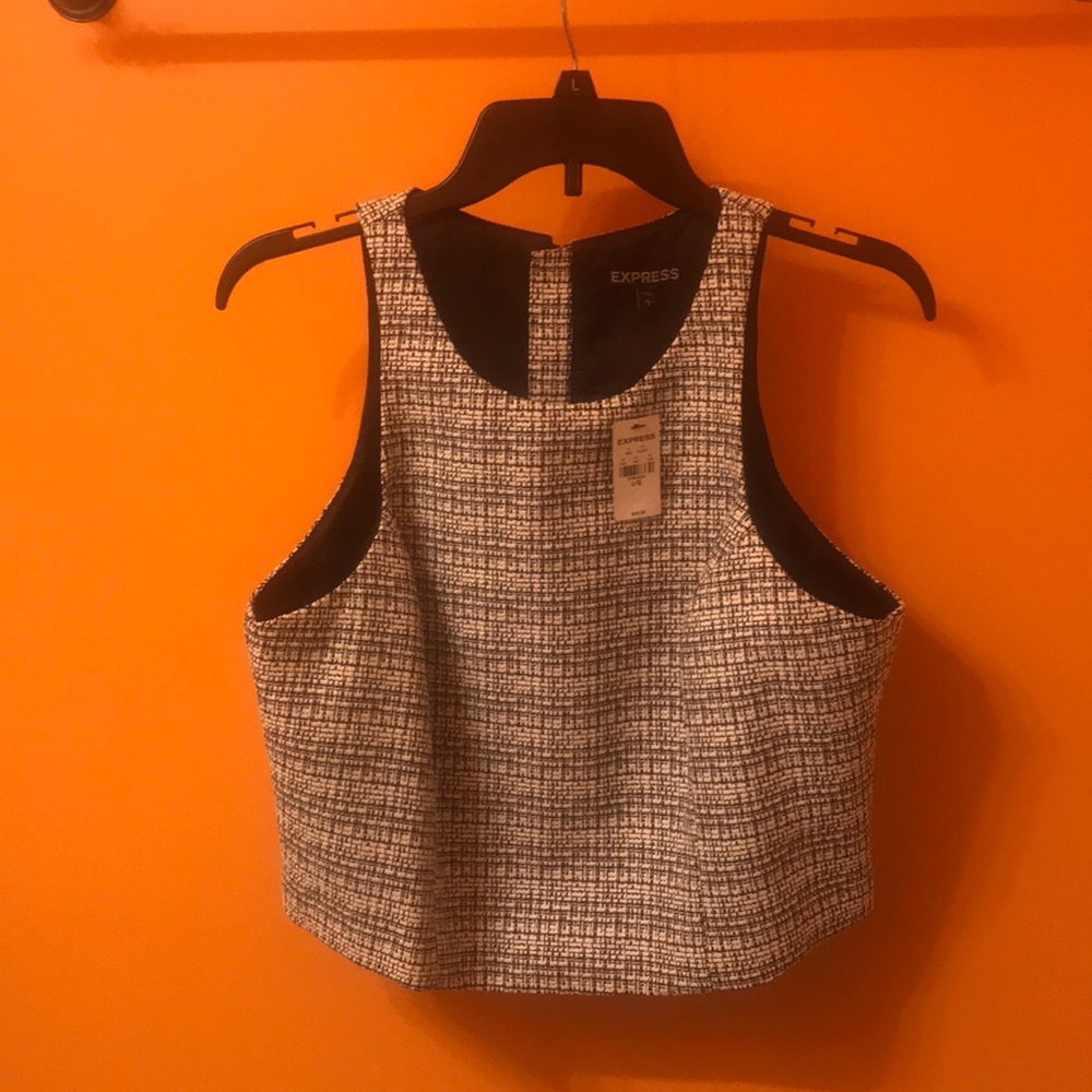 Express Zip back Crop Top